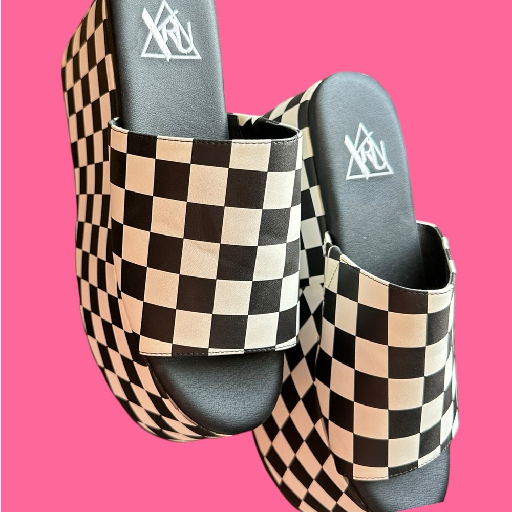 YRU Black and White Checkered Women's Platform Sandals 10 slides dolls kill